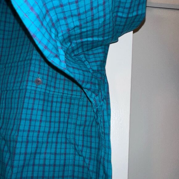 L.L. Bean Vintage Medium Collared Button Down LS Mens Navy Teal Blue Plaid EUC - Picture 4 of 12